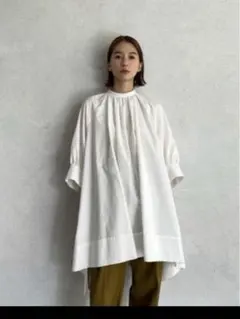 CLANE VOLUME GATHER PUFF SLEEVE TOPSのサムネイル