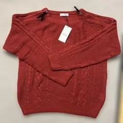 新品未使用品　World Gallery 赤系 ケーブル編み セーター