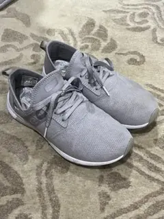 特別値下げ！New Balance FuelCore NERGIZE グレーのサムネイル