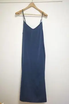 【値下げ！】UNIQLO ブルー サテンキャミソールワンピース　キャミワンピース