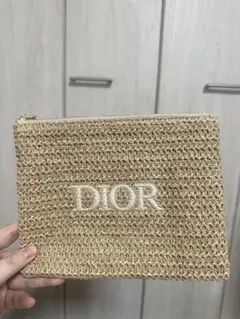 Dior ノベルティ　ベージュ 編み込みポーチ　2025 新品のサムネイル