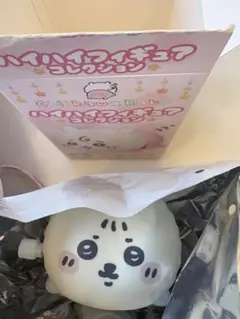 ちいかわベビー　ハイハイフィギュアコレクション ラッコ　シール付き　(送料込み)