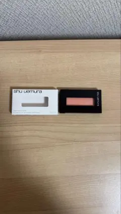 【新品】shu uemura フェイスカラー　ES ギルデッド コーラル 352のサムネイル