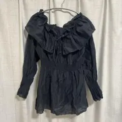 natural beauty basic オフショルダー フリルブラウスのサムネイル