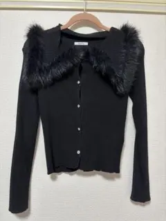 しまむら ファー付きビジューボタンニットカーディガン ブラック