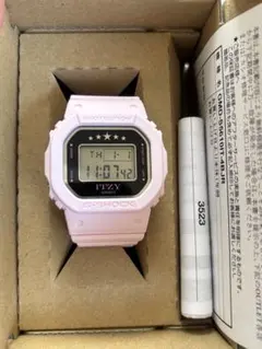 CASIO G-SHOCK ITZYコラボ ピンク腕時計