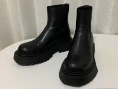 ZARAボリュームチェルシーブーツ／サイドゴアブーツ