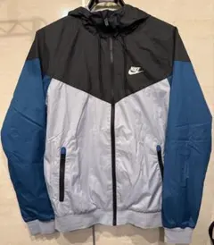 Nike フード付きウィンドブレーカー Sサイズ