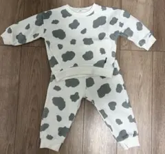 ウシさん模様 トレーナー・パンツセット