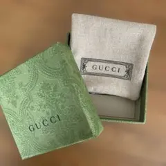 GUCCI ギフトボックス 布製ポーチ付き