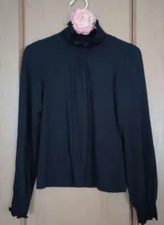 フリル付きハイネック長袖シャツ★黒色ブラック ♡Mサイズ