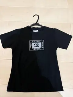 【CHANEL】黒　半袖Tシャツ　シャネル　レディースのサムネイル