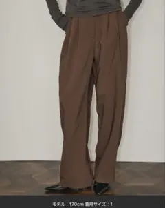 新品未使用　room153 ハイウエストタックパンツ　ブラウン