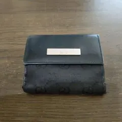 め*✨様 GUCCI 二つ折り財布 ブラック GGキャンバス レザー
