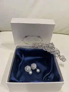 ティアラ（Love Tiara）とイヤリングセット