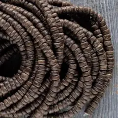 ＊coconut beads