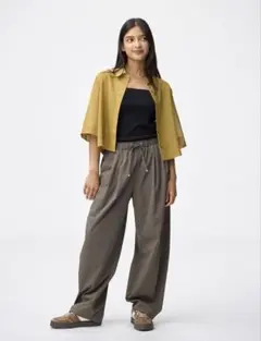 GU バレルレッグプルオンパンツ #57オリーブ　Lサイズ 美品