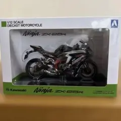 未開封　Kawasaki ninja ZX25R 1/12完成品模型のサムネイル