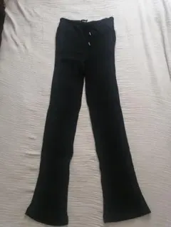 ZARA　プリーツパンツ 黒　XS　美品 丈長め