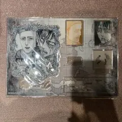 進撃の巨人 アクリルスタンド A4サイズ　エルヴィン　リヴァイ