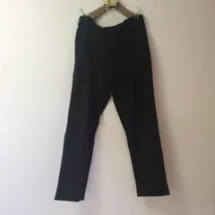 ブラック ストレートレッグ チノパン