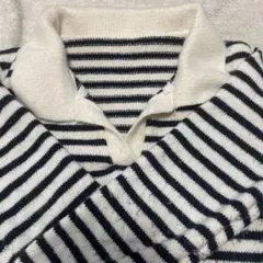 白と黒のストライプ ポロカラー ニット