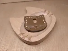 A8-2ブラウン　猫型キーカバー小