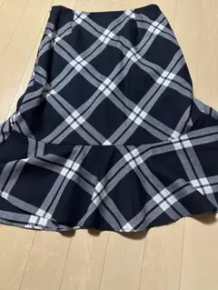 お値下げ　オンワード樫山 マーメイドスカート　チェック M ひざ丈のサムネイル