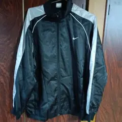 NIKE　ウィンドブレーカー　ジャンパー　ブルゾン　L　黒のサムネイル