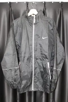 Nike ブラック ウィンドブレーカー