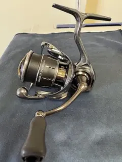 Daiwa LAXUS 3000LBD スピニングリール - メルカリ