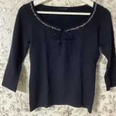 ニット　ネイビー　ビーズ刺繍のサムネイル