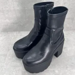 【美品】R&E　厚底ショートブーツ