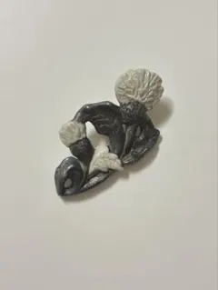 美品　小菅幸子　ブローチ　アザミ　銀彩　2017年のサムネイル