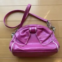 メゾピアノ　ポシェット　ピンク色　リボン