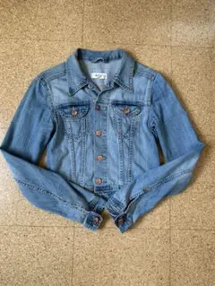 Item thumbnail for item e9452193-cc8e-43ce-bb65-ec682ec1f2d3