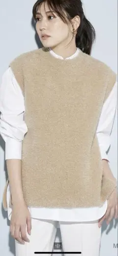 PLST ゴールドラメ入りベージュ ニットベスト S