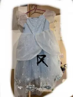 S*a様 水色 フローラル模様 ドレス 膝丈