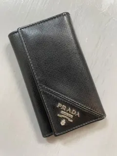 PRADA サフィアーノレザーキーケース 6連
