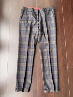 ブラウン スラックス