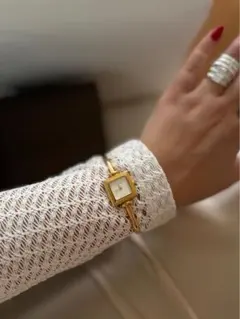 GUCCI 1900L腕時計のサムネイル