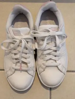 adidas ホワイト スニーカー　cloudfoam