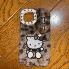 2個セット　ハローキティ ヒョウ柄 iPhone15ケース