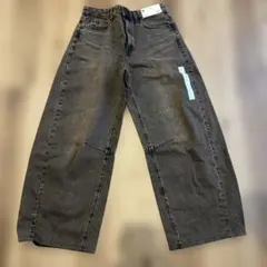 Item thumbnail for item adba4258-abc0-4ae2-89f4-37d7c97bc773