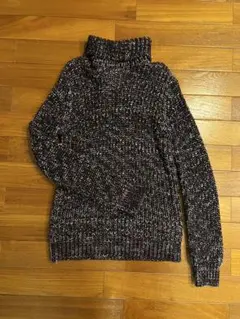 タートルネックニット 3サイズ（L〜XL）