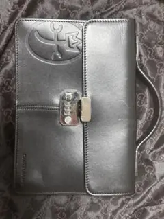 【 美品 】CASTELBAJAC レザー クラッチバッグ 黒 ロゴ入り