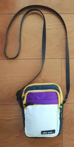 niko and... マルチカラー ショルダーバッグのサムネイル