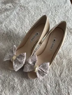 ダイアナパンプス