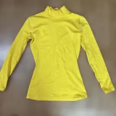 新品　アンダーアーマー　インナー　イエロー　レディース　SM 長袖