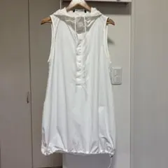 ZARA 白　フード付きプルオーバー　Lサイズ　着痩せスポーティーアイテム